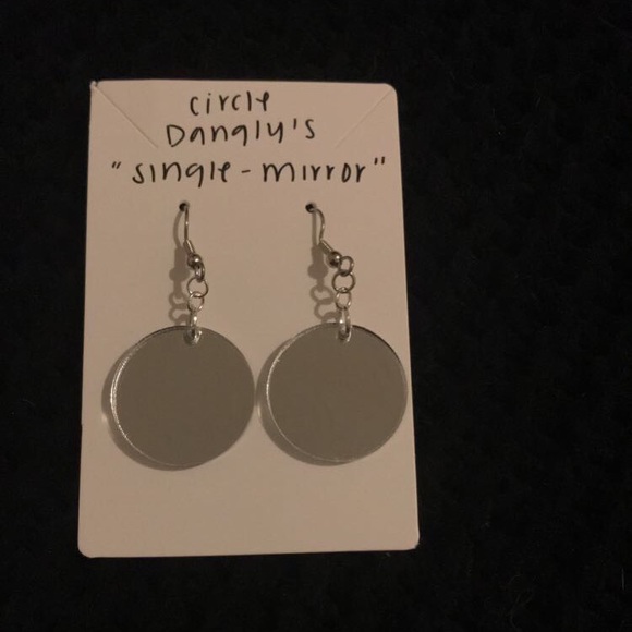 Earrings - Picture 1 of 1